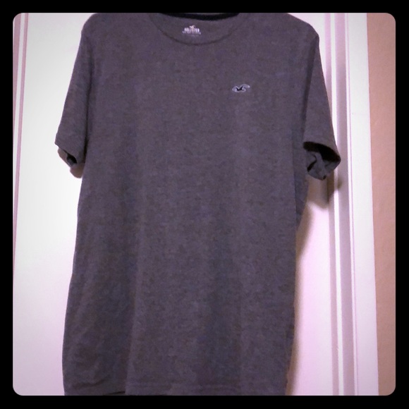 Hollister Tee💕 - Picture 1 of 3